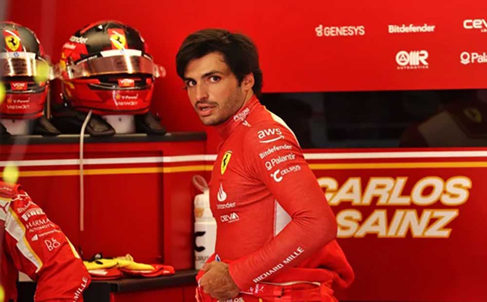 Kontrak Carlos Sainz dengan Ferrari berakhir musim ini.