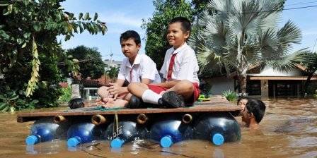 naik rakit