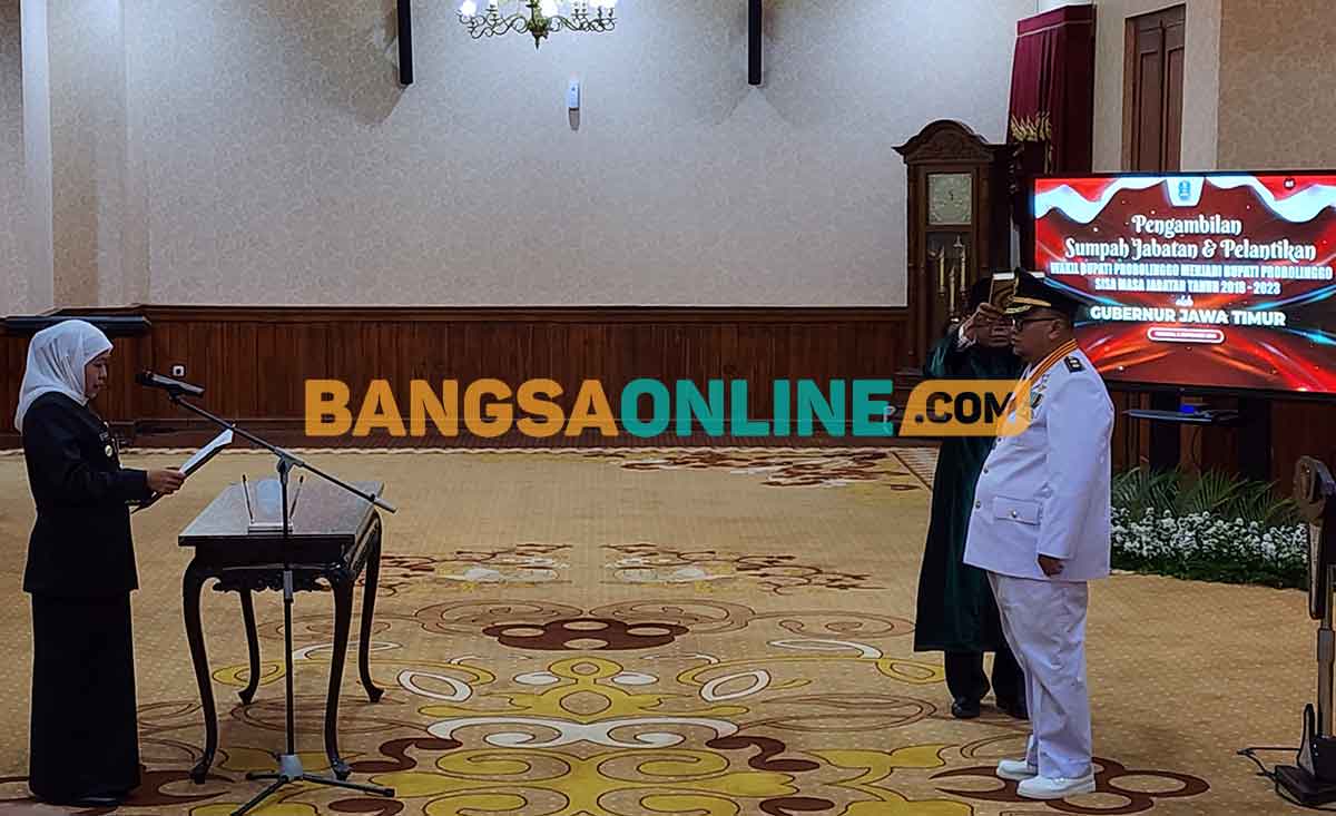 Gubernur Khofifah Lantik Timbul Prihanjoko Jadi Bupati Probolinggo