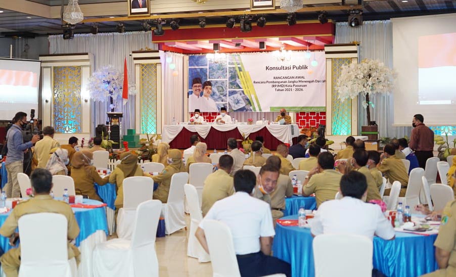 Konsultasi Publik Rancangan Awal RPJMD Kota Pasuruan Tahun 2021-2026, Senin (29/3) bertempat di Gedung Pertemuan Valensia Resto dan Cafe.