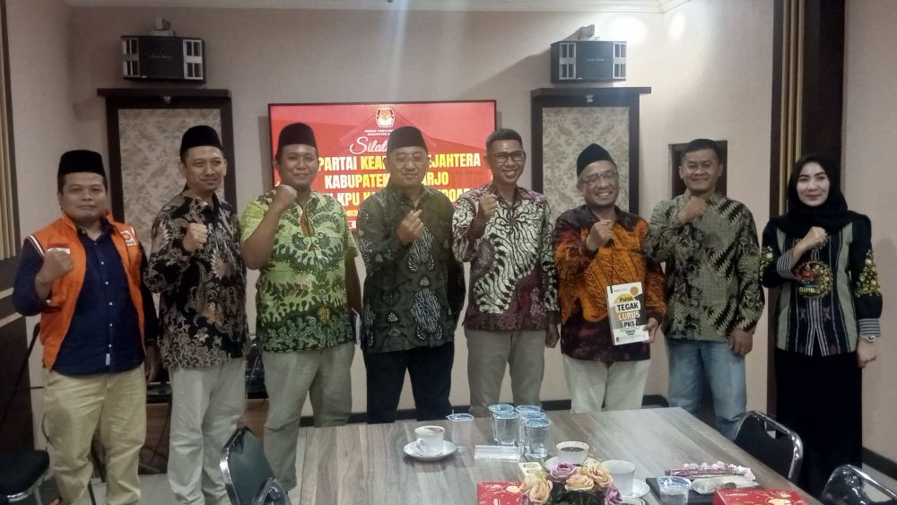 Pengurus DPD PKS Sidoarjo silaturahmi dengan KPU Sidoarjo, Jumat (19/9/2025). foto ist