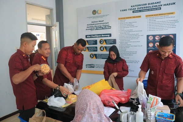 Kalapas Pemuda Madiun Pantau Langsung Layanan Kunjungan WBP