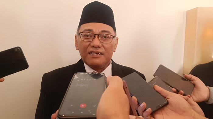 
Ketua Bawaslu Kota Kediri, Yudi Agung Nugroho, saat memberi keterangan kepada awak media.