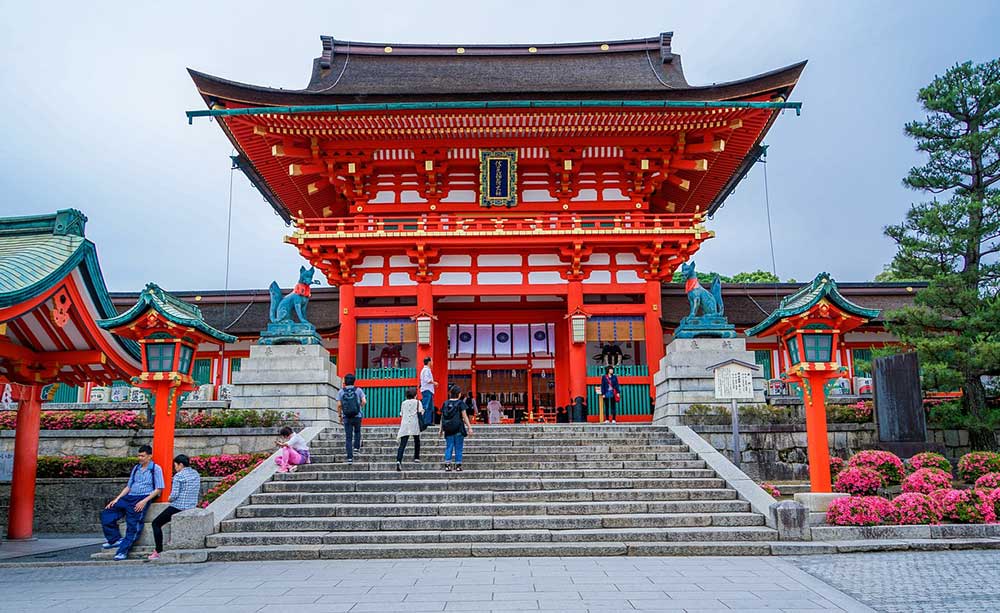 Kuil Fushimi Inarim, salah satu ikon Kota Kyoto di Jepang.