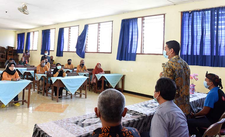 Tak Ada Jam Istirahat, Wali Kota Kediri Sidak Kesiapan Sekolah Pembelajaran Tatap Muka Terbatas