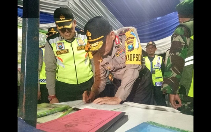 Wakapolda Jatim dan Kapolresta Sidoarjo Sidak Posko Lebaran
