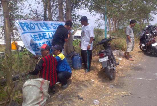 Warga Kembangan Gresik Hentikan Paksa Proyek Pipa Gas PJB