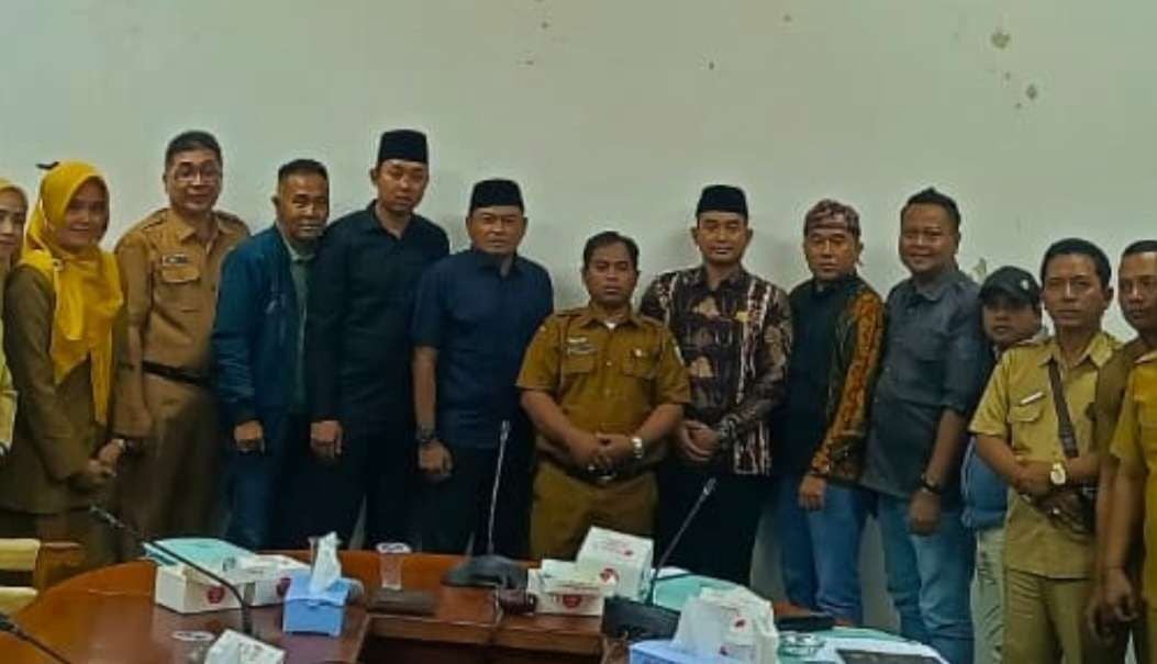 Guru PPPK paruh waktu usai audiensi dengan DPRD Sampang