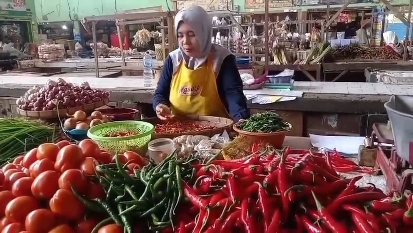 Pedagang cabai di Pasar Kebon Agung Kota Pasuruan