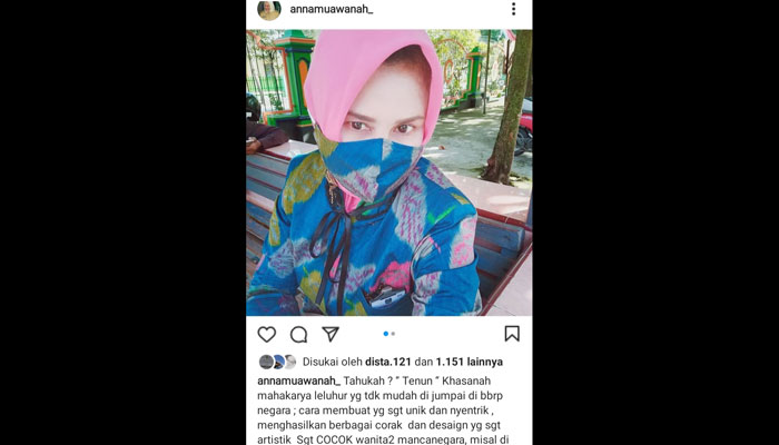 Bupati Anna melalui akun instagramnya telah memposting hasil tenun karya warga Sarangan, Kecamatan Kanor, Kabupaten Bojonegoro ini.