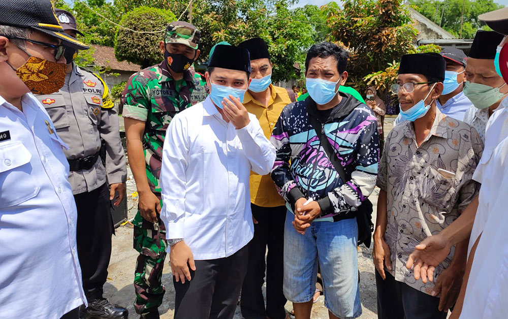 Gus Barra mendatangi langsung korban kebakaran.
