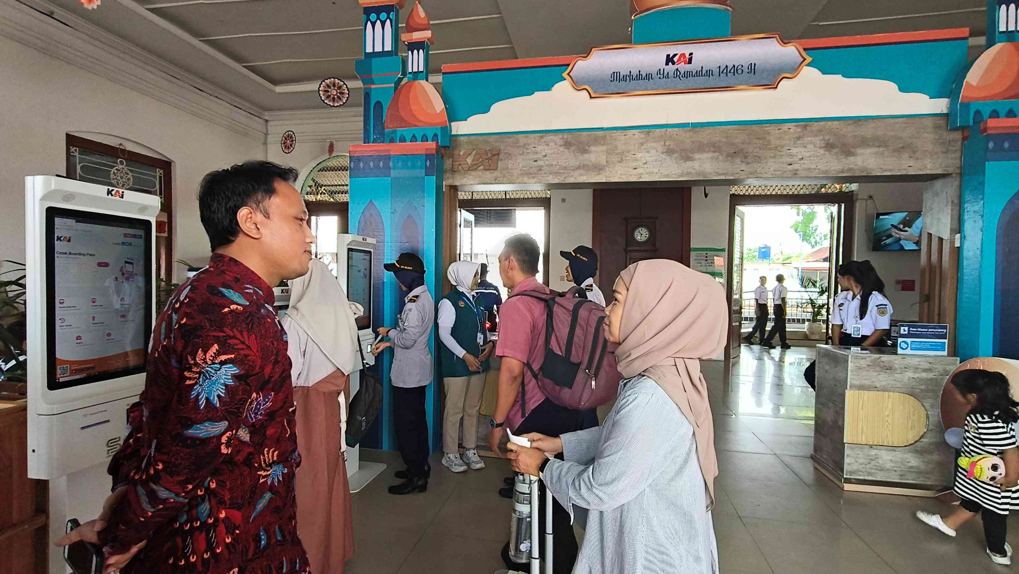 Suasana Stasiun KA Kediri. Foto: Muji Harjita. Foto: muji harjita/bangsaonline