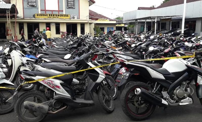 113 motor yang terjaring razia operasi cipta kondisi pada hari Jumat (20/03/20) dini hari oleh Polres Pamekasan.