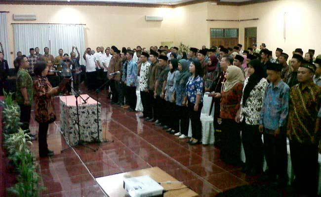 KPU Kota Batu Lantik PPK-PPS