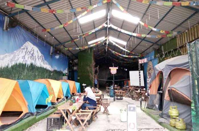 Kemping yuk kemping..... foto: RETNO/ BANGSAONLINE