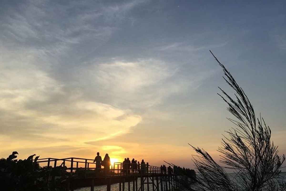 Pantai Kutang, Lamongan.