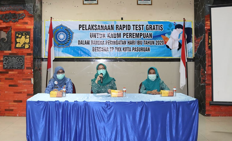 Pembukaan pelaksanaan rapid test gratis di RSUD Dr. R. Soedarsono, Kamis (17/12/2020).