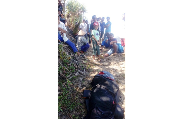 Jasad korban setelah berhasil dievakuasi. Foto: Ist