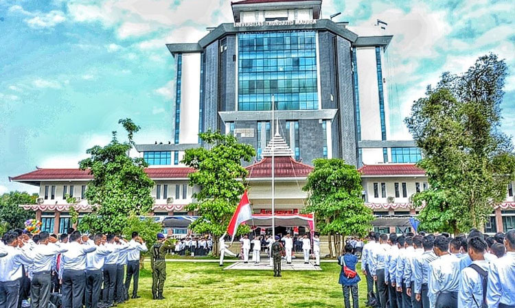 Gedung Rektorat UTM Bangkalan.