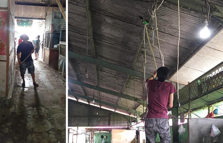 Satgas Saber Sawang saat membersihkan pasar dari sawang atau jaring-jaring laba-laba.