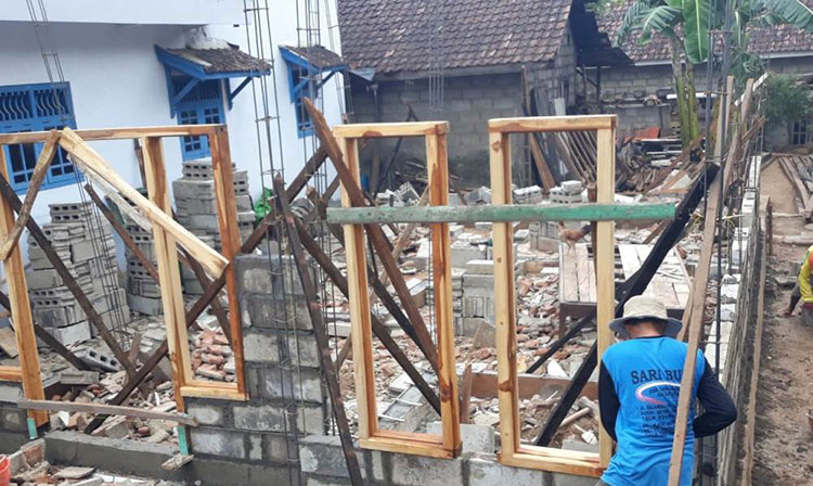 Program Bedah Rumah RTLH Pasuruan. (foto: ist)