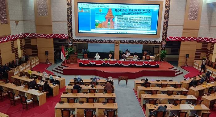 Tampak suasana paripurna DPRD Kab Mojokerto