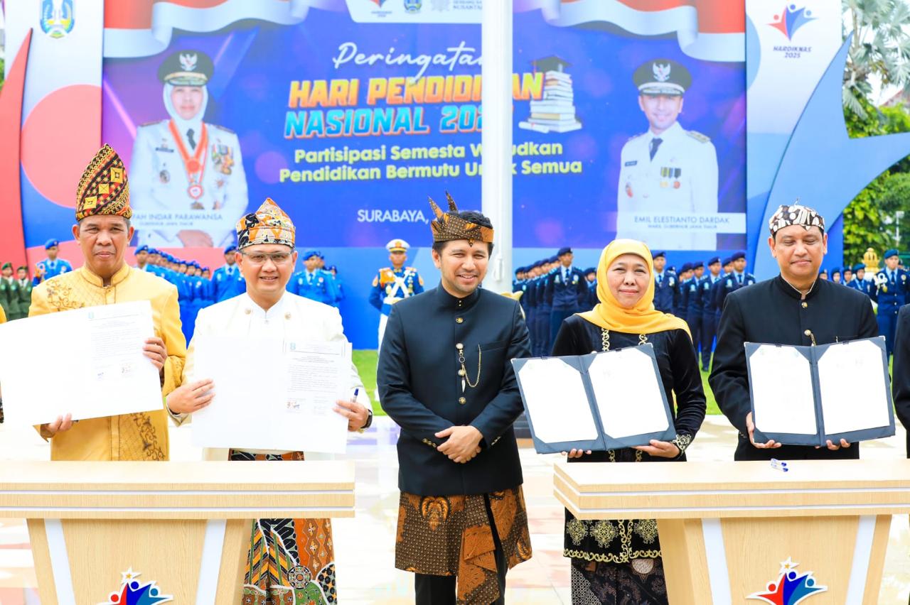 Pemprov Jatim Sediakan Kuota Beasiswa  dan Biaya Pendidikan bagi Murid Tak Masuk SMA SMK Negeri
