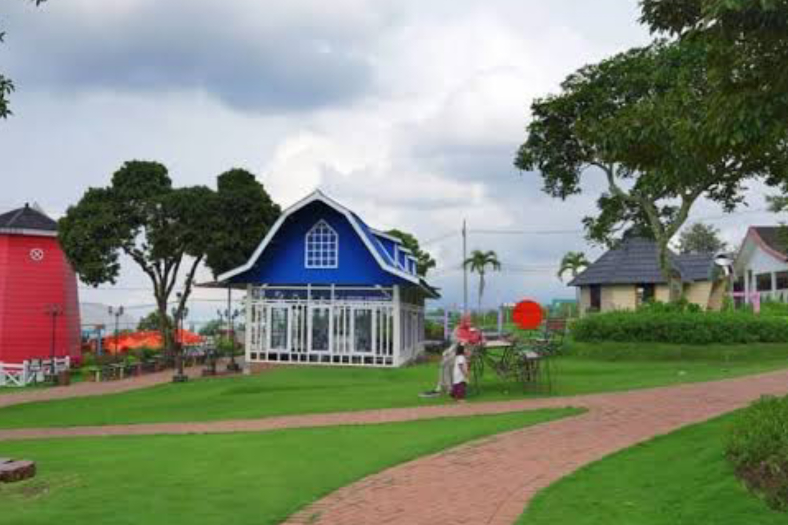 Objek Wisata De Tjangkul Batu 