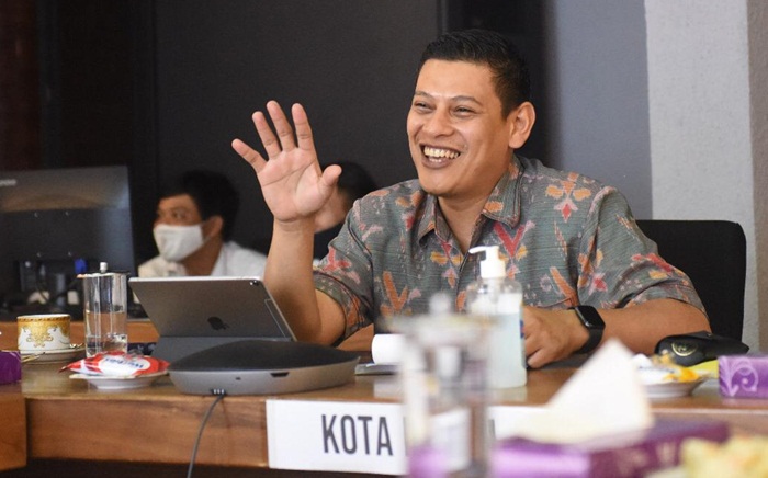Wali Kota Kediri Abdullah Abu Bakar saat memaparkan beberapa hal dalam pelaksanaan Prodamas Plus melalui zoom meeting.