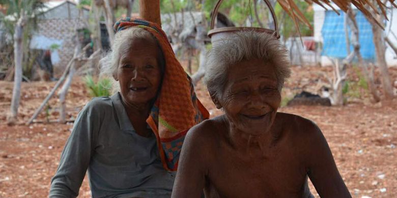 Warga Pulau Giliyang Sumenep Madura. Foto: Kompas