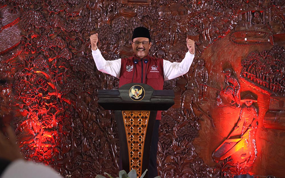 Menteri Sosial Saifullah Yusuf (Gus Ipul) saat menghadiri Sosialisasi Pemutakhiran Data Tunggal Sosial dan Ekonomi Nasional (DTSEN) di Pendopo Malowopati Bojonegoro, Rabu (21/1/2026).