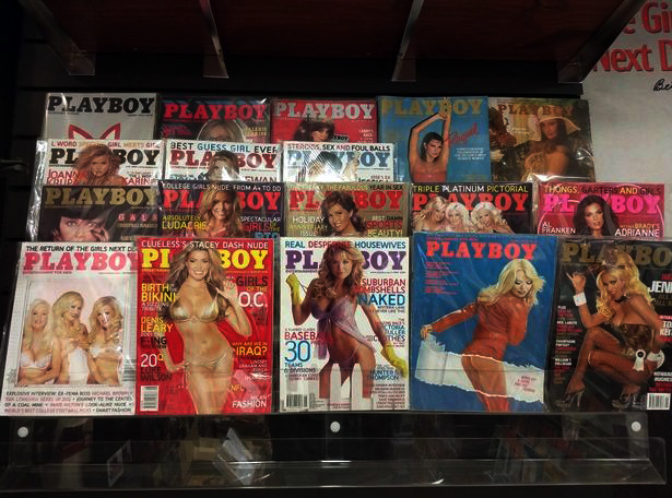 Majalah Playboy edisi kadaluarsa yang tetap dijual. foto: mirror.co.uk