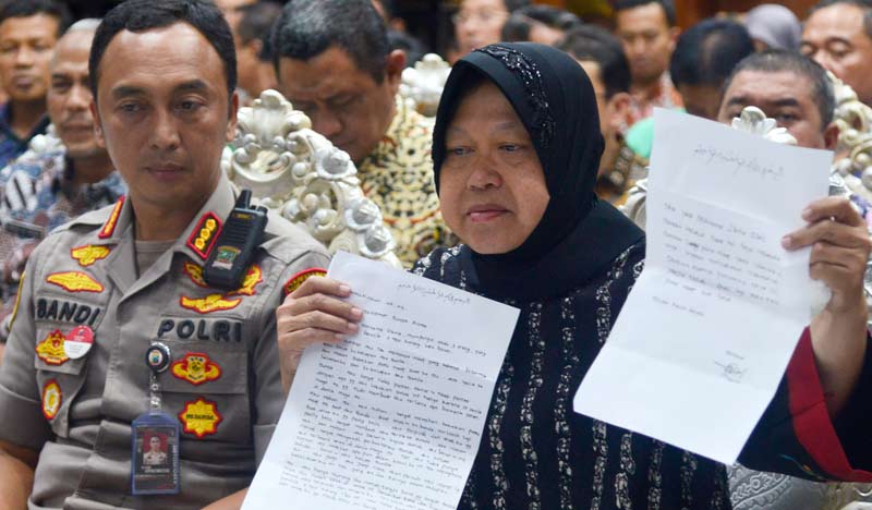 Wali Kota Risma bersama Kapolrestabes saat jumpa pers. foto: ist.