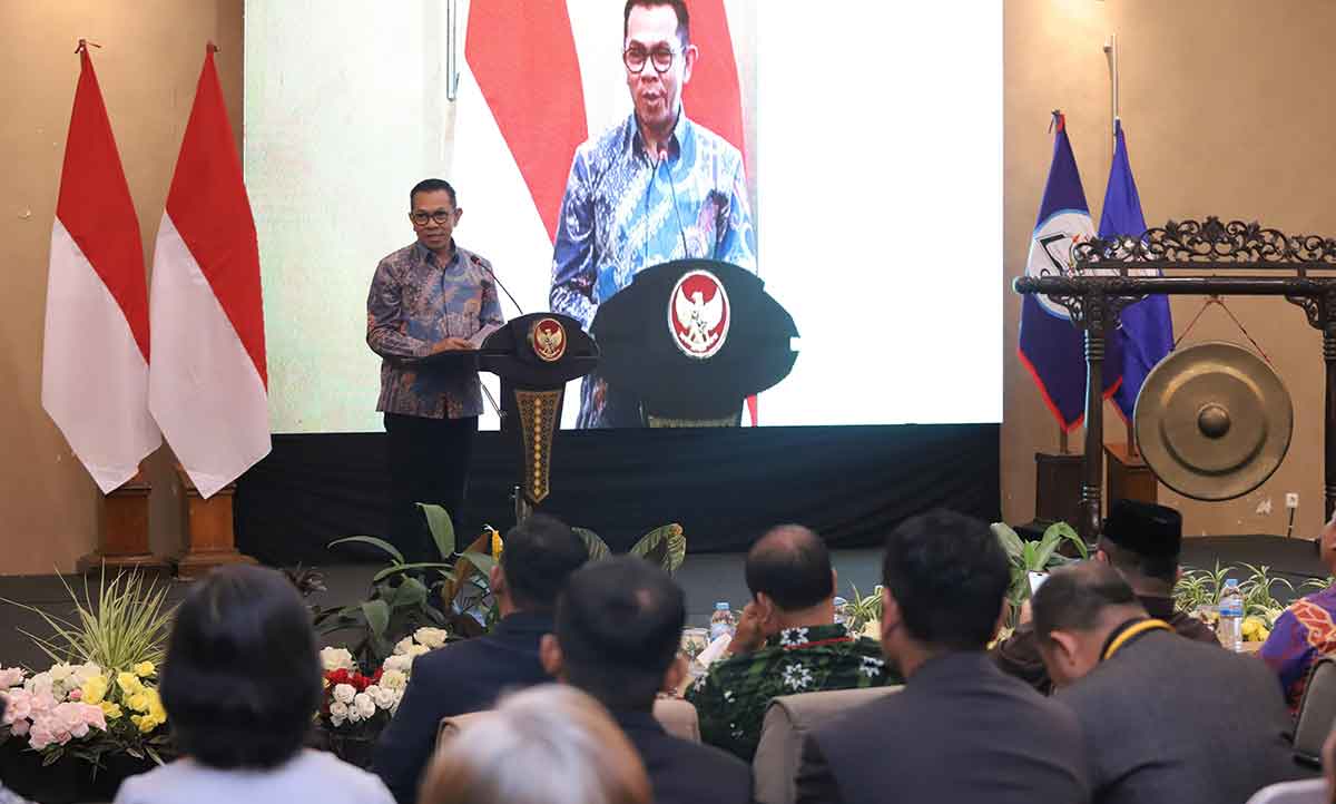 Wali Kota Batu saat memberi sambutan.