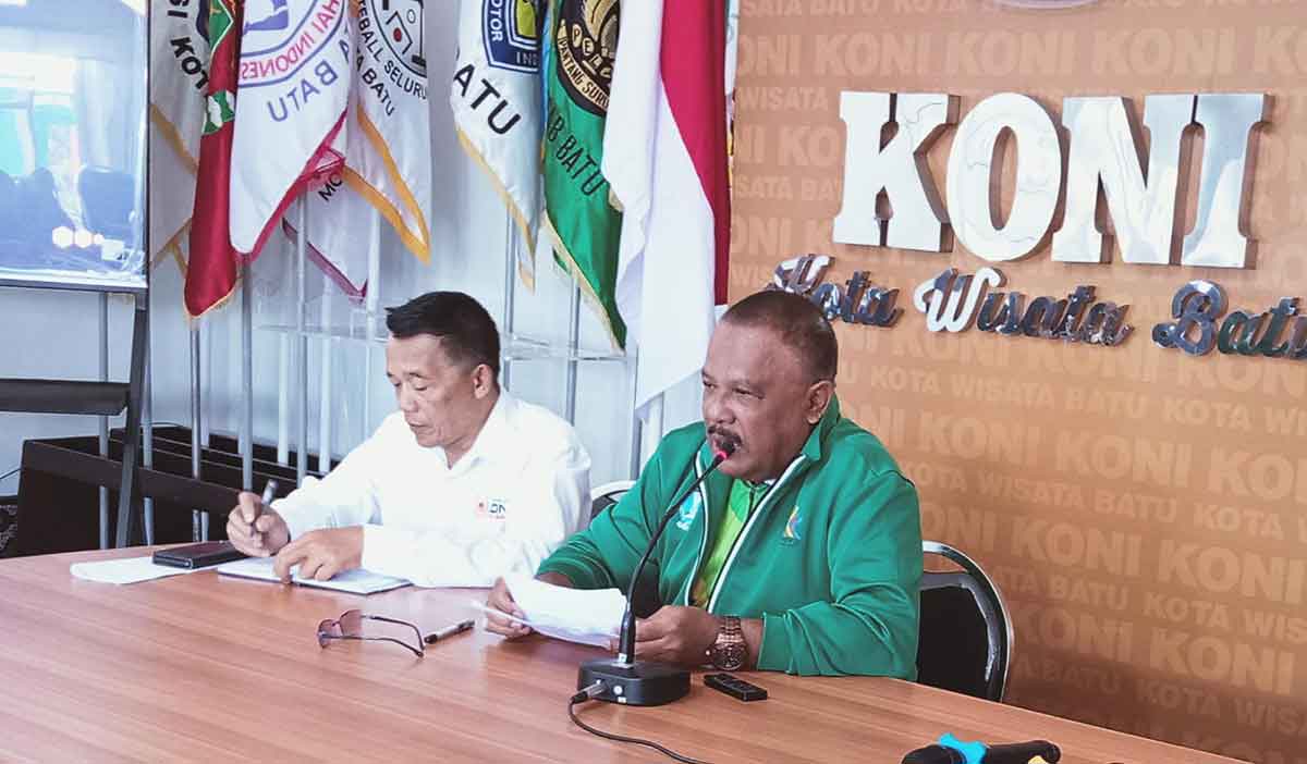 Ketua KONI Kota Batu saat konferensi pers.
