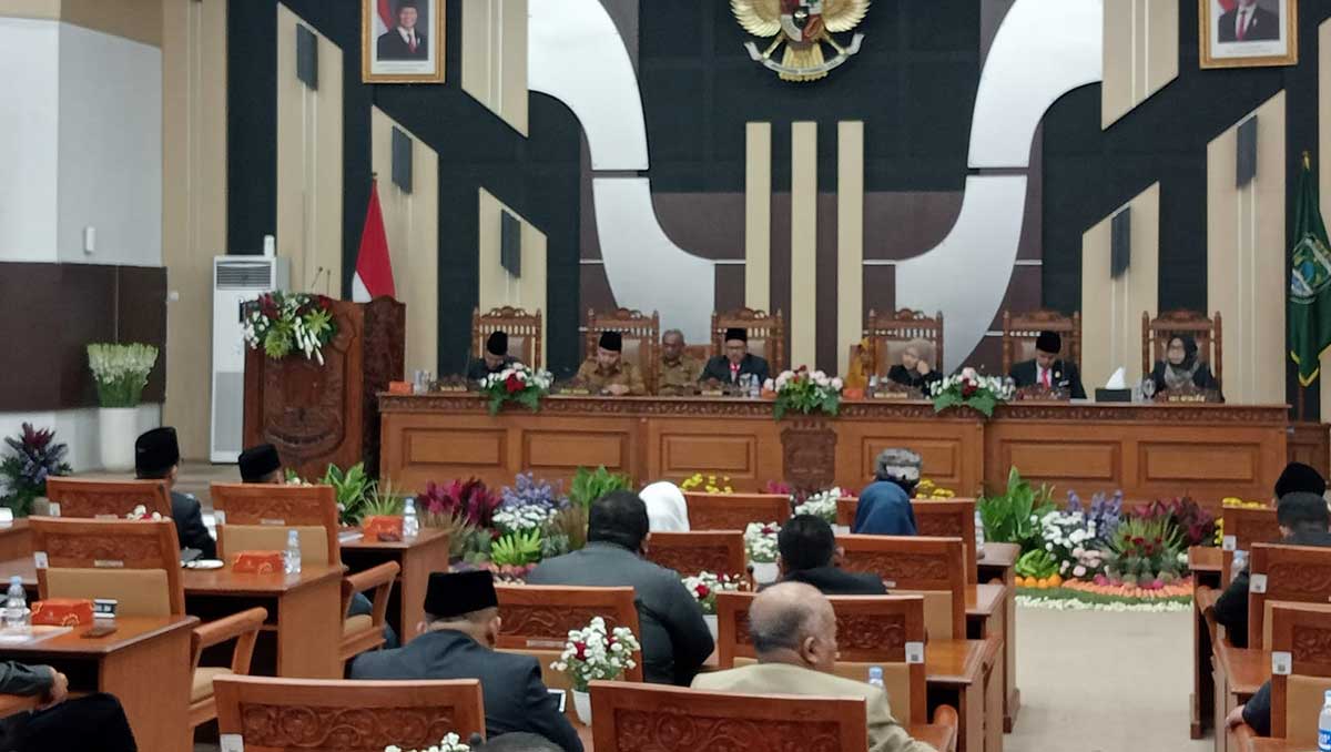Rapat paripurna di DPRD Kabupaten Pasuruan.