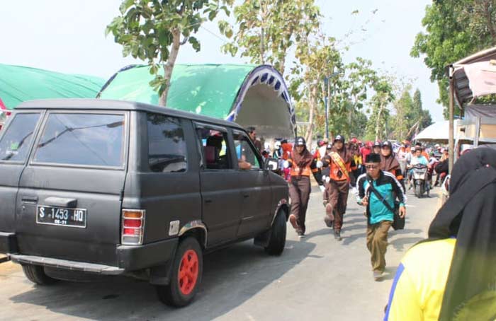 Rute Tak Seperti Tahun Lalu, Pelaksanaan Gerak Jalan di Senori Semrawut