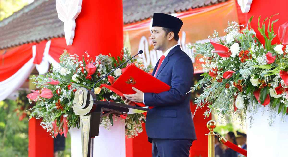Pimpin Upacara Hari Lahir Pancasila, Plt Gubernur Jatim Ajak Masyarakat Kuatkan Ideologi Pancasila