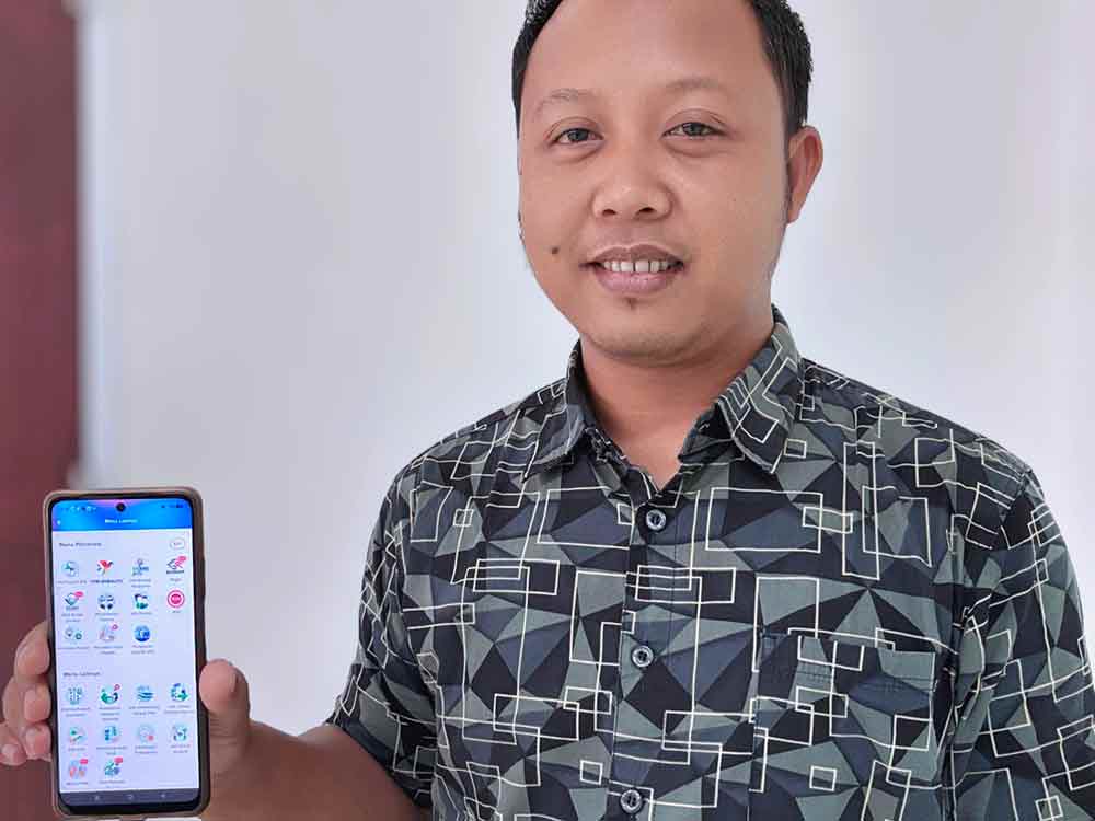 Diki Wahyudi (36), warga Tulungagung yang telah merasakan manfaat skrining melalui Mobile JKN untuk mengetahui kondisi kesehatan sejak dini. (Ist)