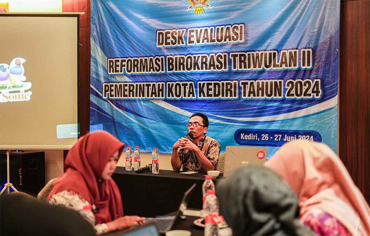 Inspektur Inspektorat Kota Kediri, M. Muklis Isnaini, saat memberi sambutan. Foto: Ist