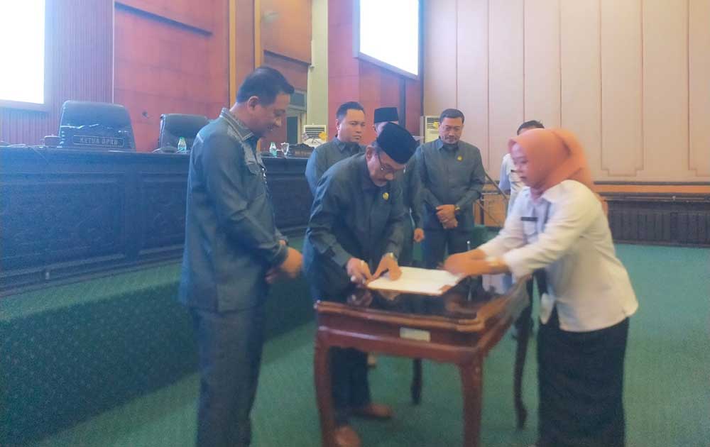 Suasana Rapat Paripurna di Gedung DPRD Jombang.