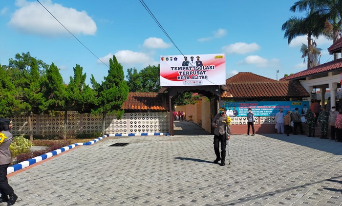 Tempat Isolasi Terpusat (Isoter) Asrama Kampus PGSD Universitas Negeri Malang, Jalan Ir Soekarno, Kota Blitar.