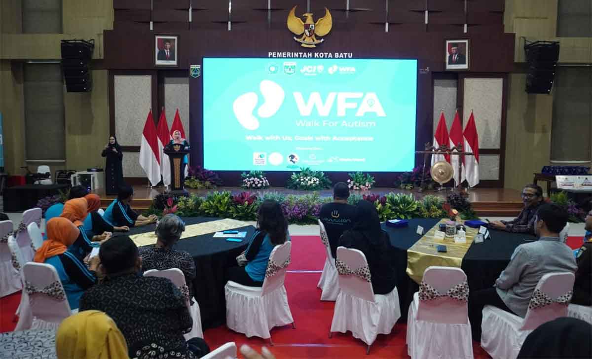 Peringatan Hari Peduli Autisme Sedunia di Kota Batu.
