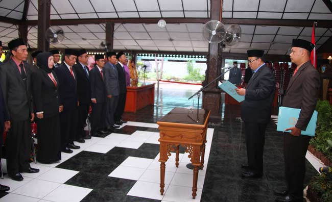 22 Pejabat Pemkab Probolinggo Dirombak