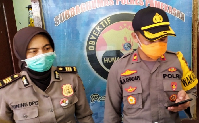 Wakapolres Pamekasan Kompol Moh. Asrori Khadafi didampingi Kasubag Humas AKP Nining Dyah, S.P..