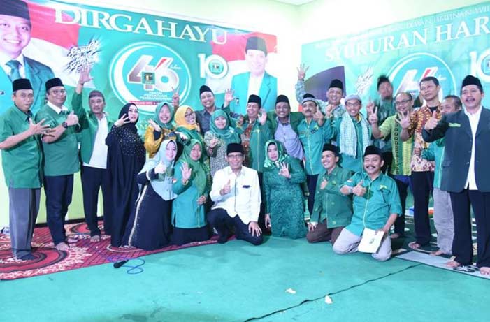 Yakin Raih 16 Kursi DPRD Jatim, DPW PPP Syukuran Harlah ke-46 dengan 10 Tumpeng Hijau