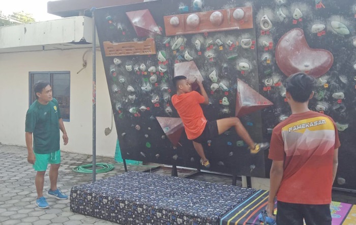 Atlet FPTI Pamekasan kembali menjalani latihan secara mandiri.