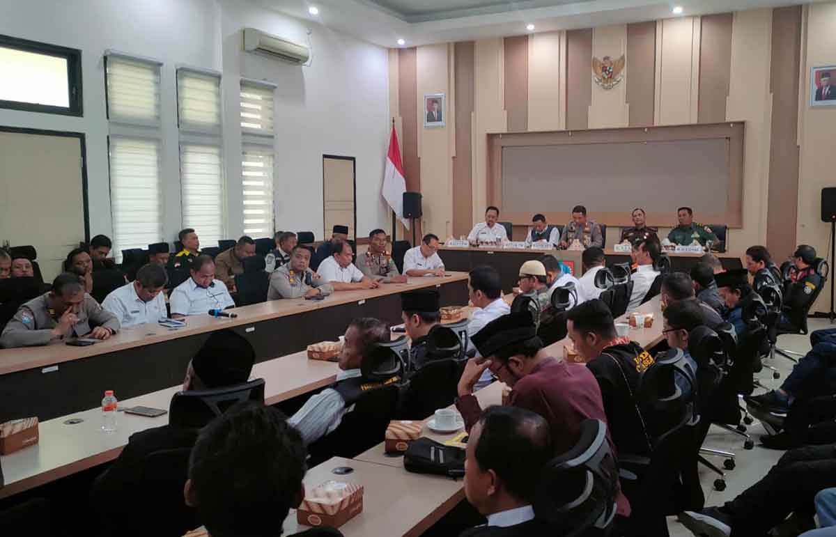 Suasana Rembug Bareng di Ruang Swagata, Pendopo Kabupaten Jombang.