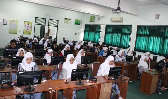 27 Sekolah di Lamongan Siap Laksanakan UNBK 