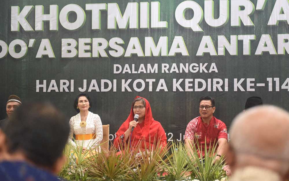 Pj. Wali Kota Kediri, Zanariah saat memberi sambutan. Foto: Ist.